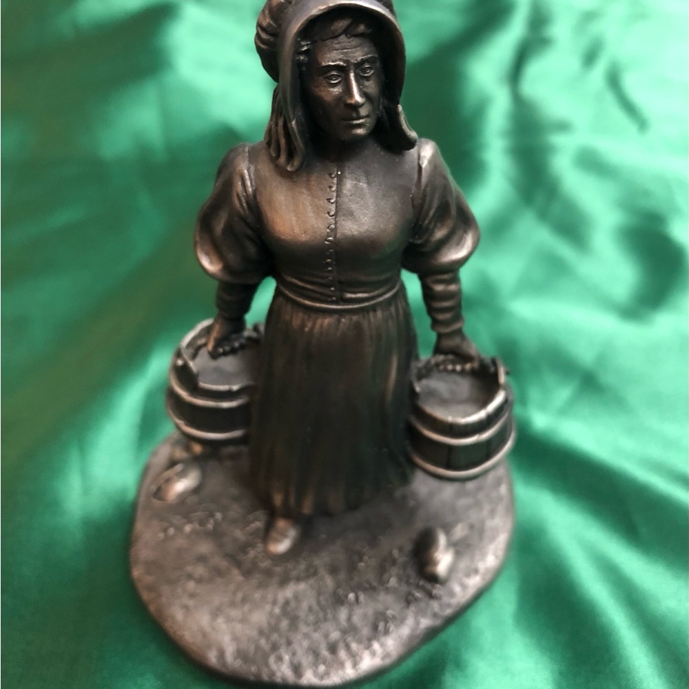 Franklin Mint Homesteader Pewter Sculpture Vintage Prairie Woman Bonnet Buckets